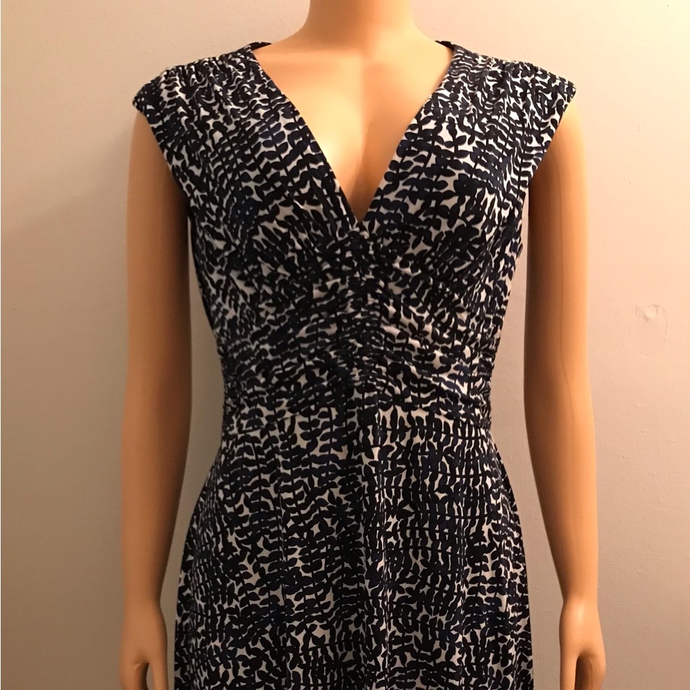 NWOT STRETCH JERSEY DRESS BLUE/WHITE DESIGN SIZE 12